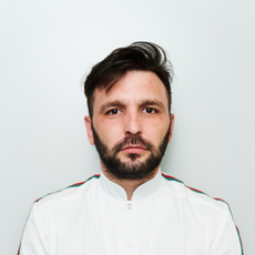 Шакиров Ринат Радикович, стоматолог-хирург