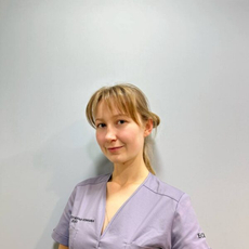 Немовская Елена Сергеевна, стоматолог-терапевт