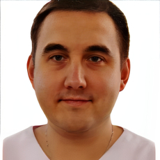 Ульяшин Олег Олегович, ортопед