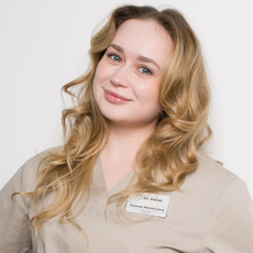 Прасолова Евгения Михайловна, стоматолог-терапевт