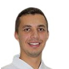 Марченко Роман Николаевич, стоматолог-терапевт