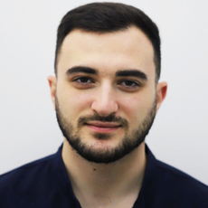 Хачатрян Эрик Аветикович, стоматолог-терапевт