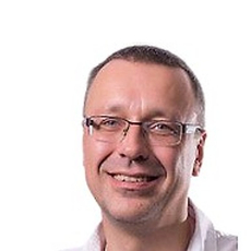 Борзенков Владимир Анатольевич, стоматолог-терапевт