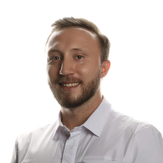 Курмаев Рустам Айратович, стоматолог-хирург