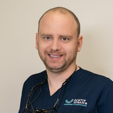 Кристофович Денис Валерьевич, стоматолог-терапевт