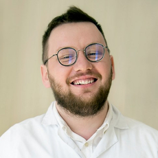 Абрамов Никита Евгеньевич, стоматолог-хирург