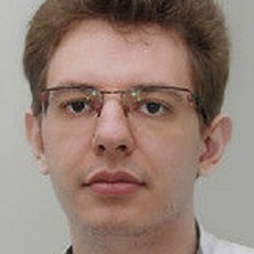 Голищенко Артур Игоревич, стоматолог-терапевт