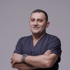 Айрапетян Карен Вараздатович, стоматолог-хирург