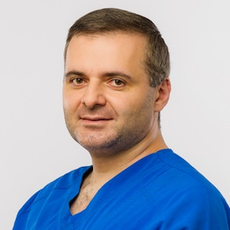 Огмрцян Бениамин Арменакович, стоматолог-хирург