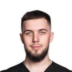 Новиков Роман Геннадьевич, стоматолог-терапевт