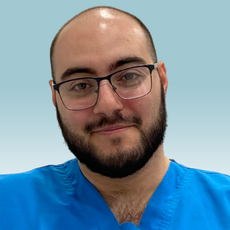 Эмиров Султан Физулиевич, стоматолог-хирург