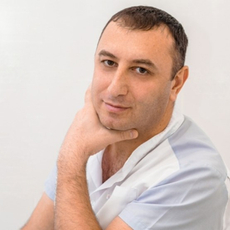 Тумасян Левон Владимирович, стоматолог-терапевт
