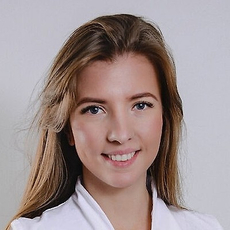 Черненкова Кира Андреевна, стоматолог-хирург