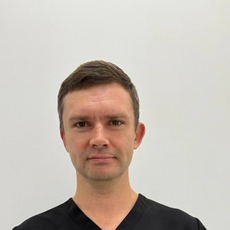 Вершинин Артем Евгеньевич, офтальмолог