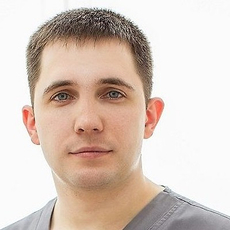 Хомчак Сергей Олегович, стоматолог-хирург