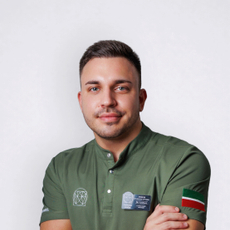 Любов Владислав Сергеевич, стоматолог-терапевт