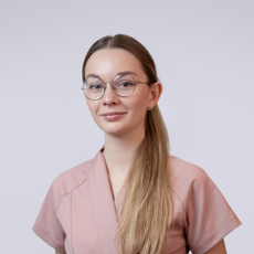 Сотникова Дария Александровна, стоматолог-хирург