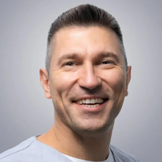 Петров Михаил Михайлович, стоматолог-ортопед