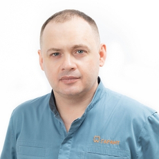 Савин Роман Сергеевич, стоматолог-хирург