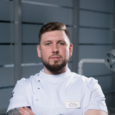 Файзуллин Эмиль Айдарович, стоматолог-хирург