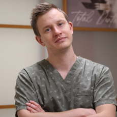 Павлюков Александр Александрович, стоматолог-терапевт