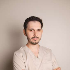 Сиразетдинов Нияз Илшатович, стоматолог-терапевт