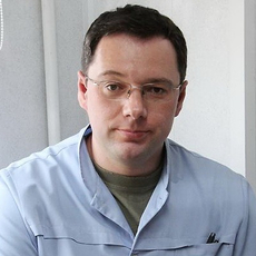 Титов Денис Александрович, проктолог
