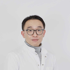 Мун Сон Мен, психиатр