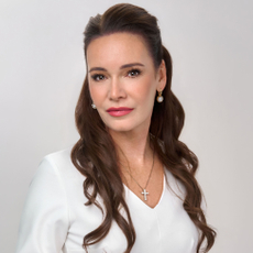 Мамонтова Елена Александровна, врач-косметолог