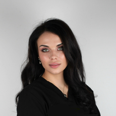 Привезёнова Александра Евгеньевна, стоматолог-терапевт