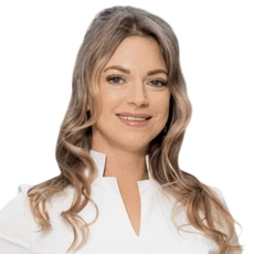 Новикова Алина Олеговна, стоматолог-терапевт