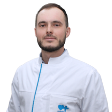 Хаценко Евгений Игоревич, офтальмолог-хирург