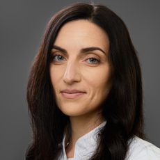 Гусева Алина Владимировна, стоматолог-терапевт