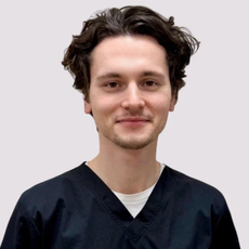 Шатров Кирилл Алексеевич, стоматолог-терапевт