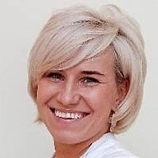 Попова Оксана Игоревна, невролог