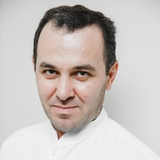 Тикаев Эльдар Рамазанович, онколог