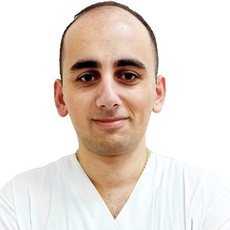 Хачатрян Виктор Артурович, стоматолог-терапевт
