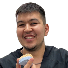 Юлдашев Нагим Ильдарович, стоматолог-хирург