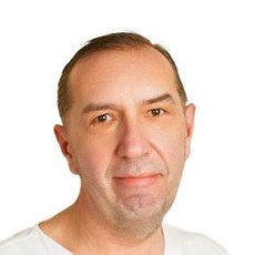 Петюнин Олег Владиславович, стоматолог-терапевт