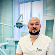 Томилов Андрей Васильевич, стоматолог-хирург