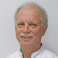 Ульянов Владимир Юрьевич, стоматолог-терапевт