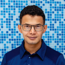 Малуд Салем Мохамедович, стоматолог-хирург