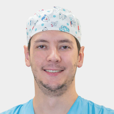 Шмидт Артур Юрьевич, стоматолог-хирург