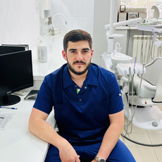 Задикян Артур Арсенович, стоматолог-хирург