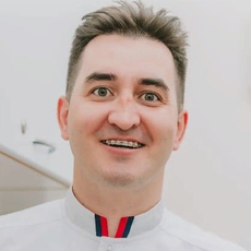 Гарифуллин Евгений Шамелович, стоматолог-ортопед