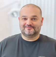 Хандогин Леонид Борисович, стоматолог-ортопед