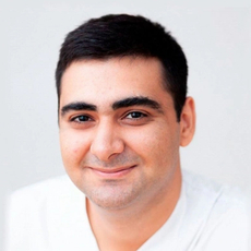 Камавосян Артем Камавосович, стоматолог-терапевт