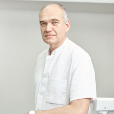 Миргазизов Айрат Марсельевич, стоматолог-терапевт