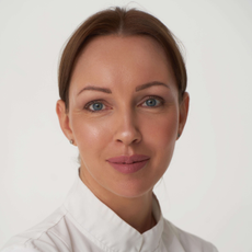 Зиняева Елена Сергеевна, врач-косметолог