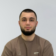 Тагиров Руслан Наирович, стоматолог-хирург